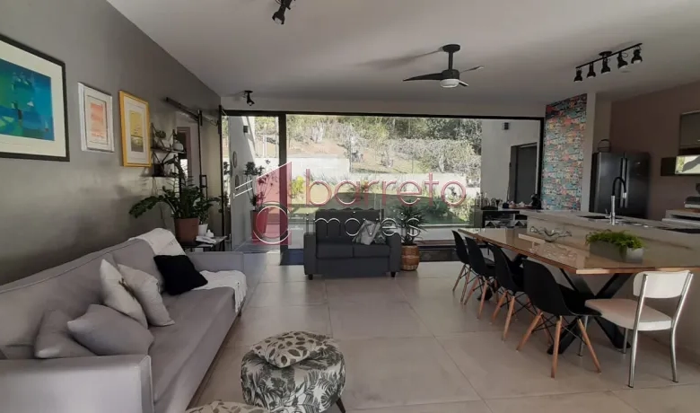 CASA PARA VENDA NO CONDOMÍNIO COLINAS DE INHANDJARA – ITUPEVA/SP