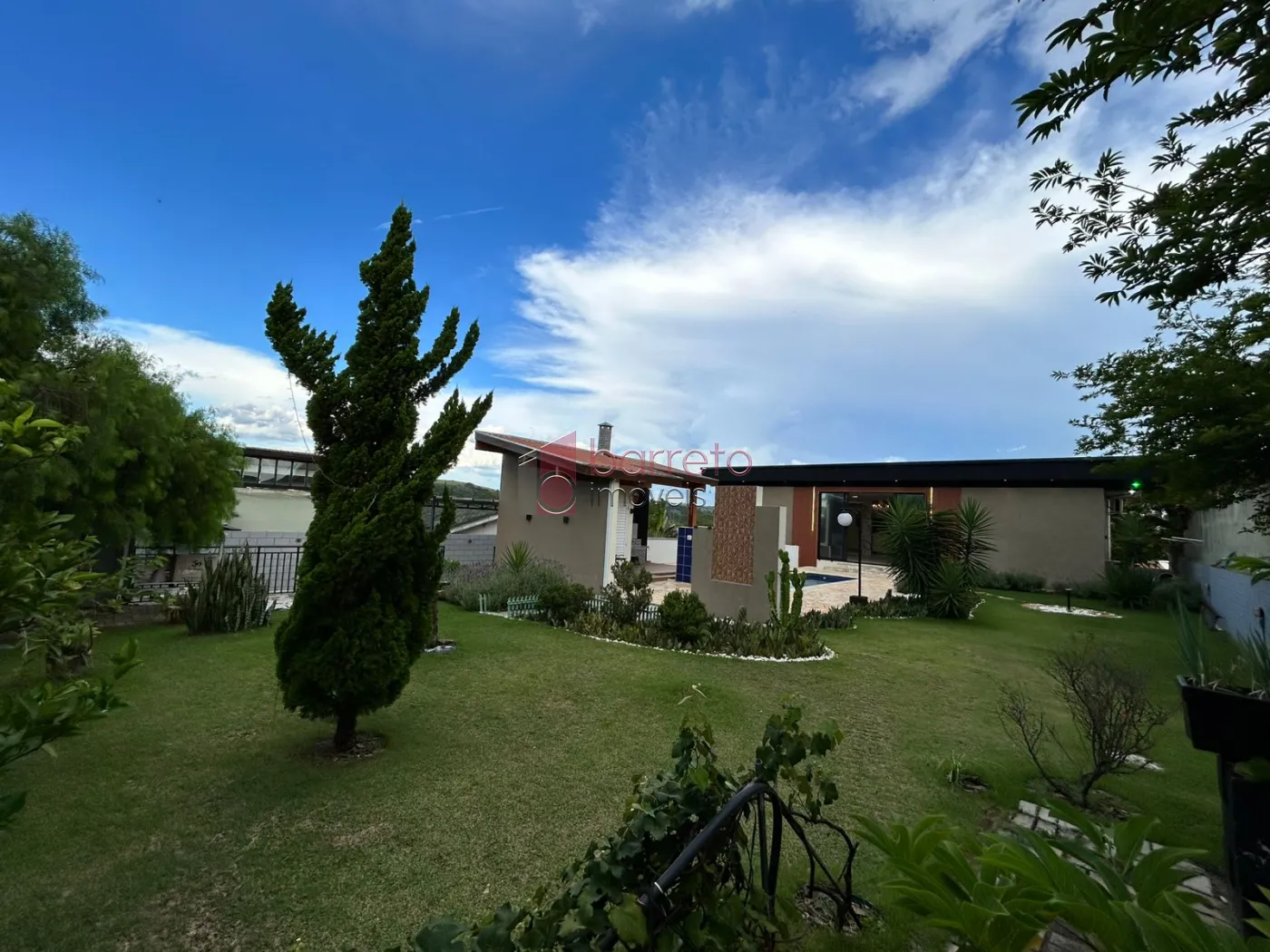 CASA À VENDA NO CONDOMÍNIO TERRAS DE SANTA TERESA EM ITUPEVA/SP