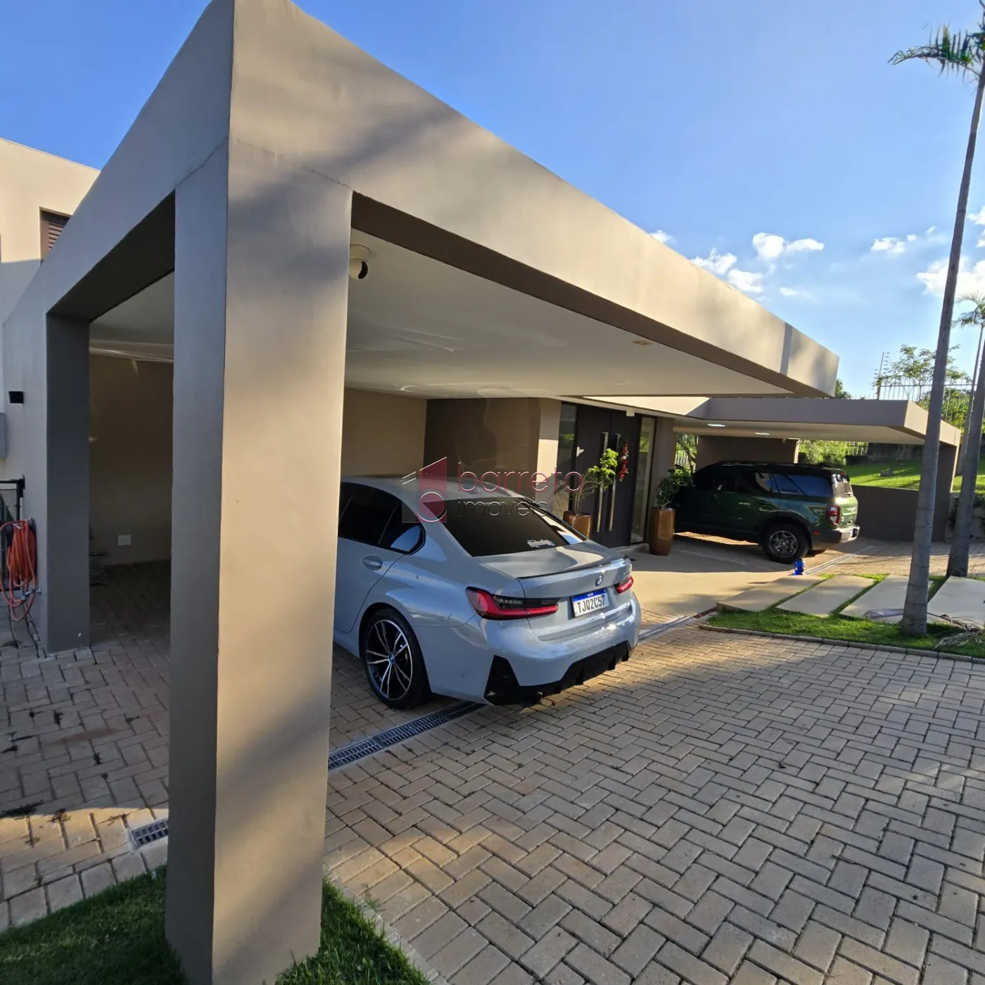 SOBRADO À VENDA – 5 QUARTOS – CONDOMÍNIO SERRAZUL II – ITUPEVA/SP