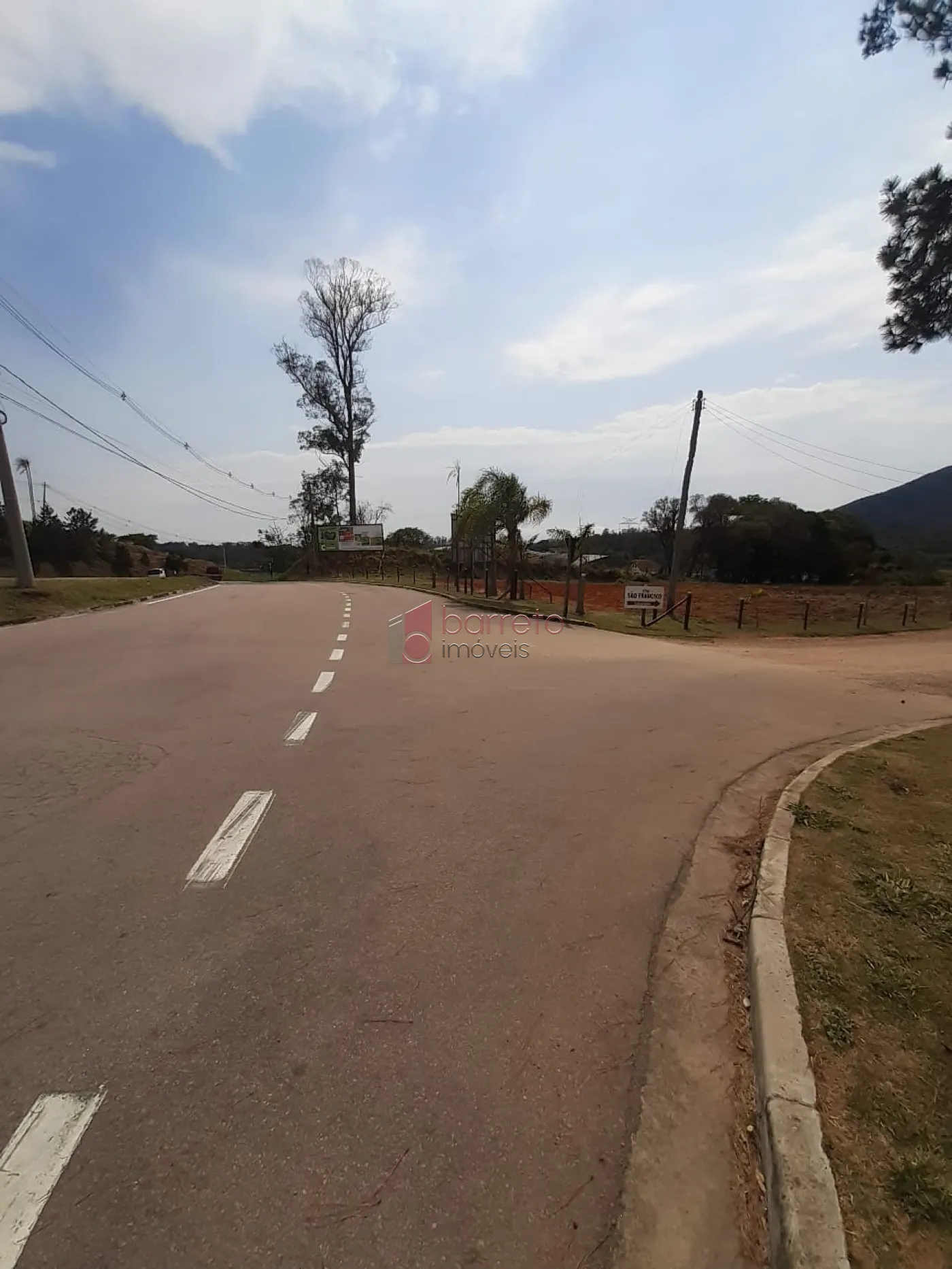 ÁREA INDUSTRIAL À VENDA NA RODOVIA DOM PAULINO BUENO COUTO KM 74,5 ITUPEVA DIVISA COM JUNDIAÍ/SP