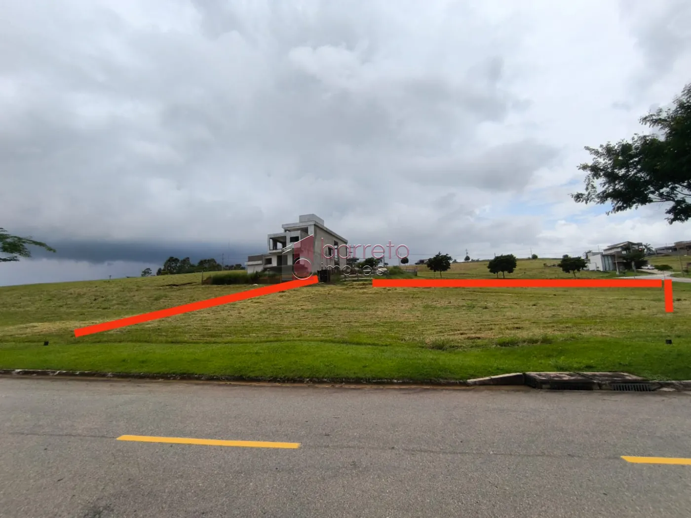 TERRENO COM 945 M² À VENDA NO CONDOMÍNIO RESERVA SANTA MÔNICA EM ITUPEVA/SP