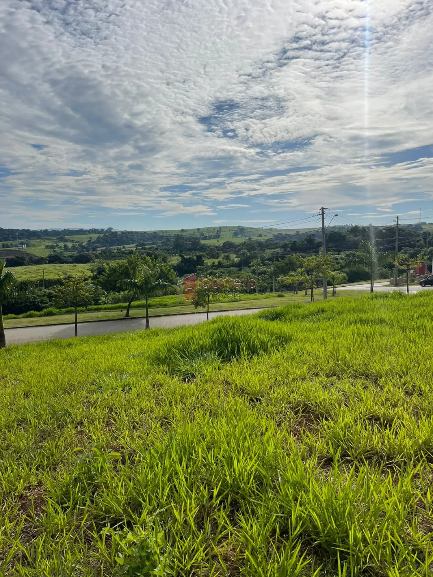 TERRENO À VENDA NO CONDOMÍNIO RESERVA SANTA MÔNICA – ITUPEVA/SP