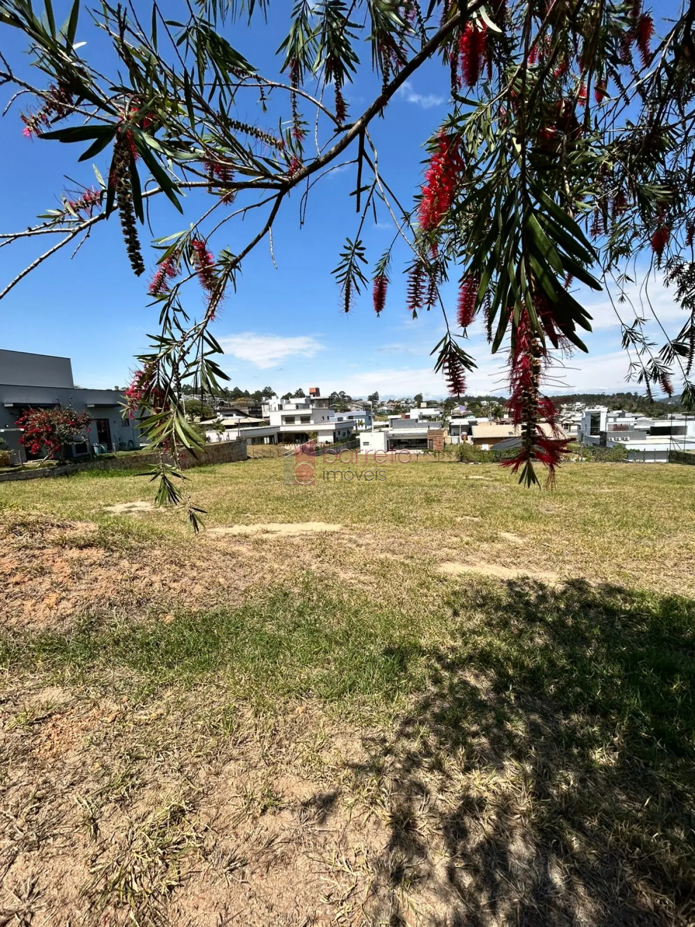 TERRENO À VENDA NO CONDOMÍNIO COLINAS DE INHANDJARA EM ITUPEVA/SP