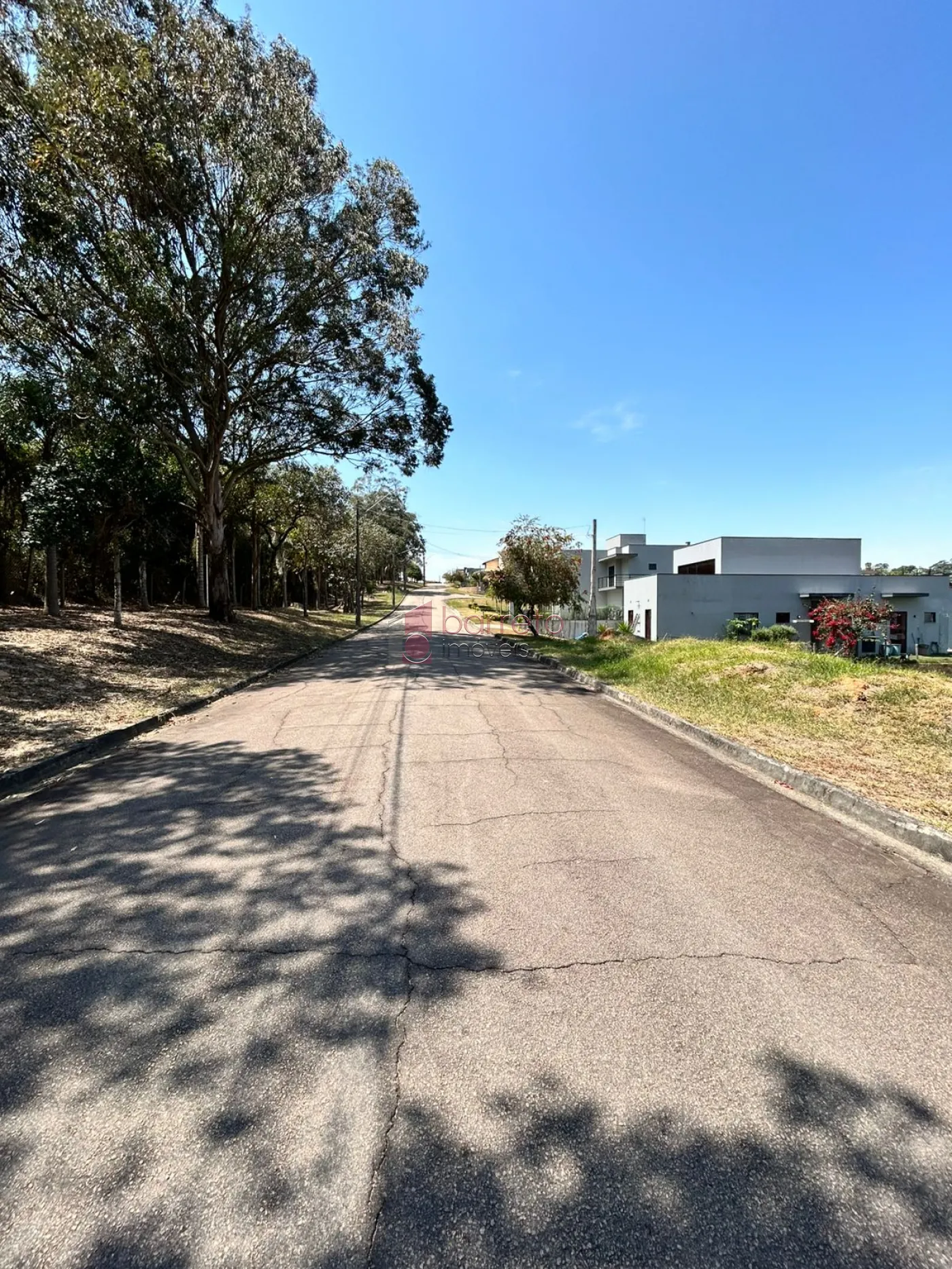 TERRENO À VENDA NO CONDOMÍNIO COLINAS DE INHANDJARA EM ITUPEVA/SP