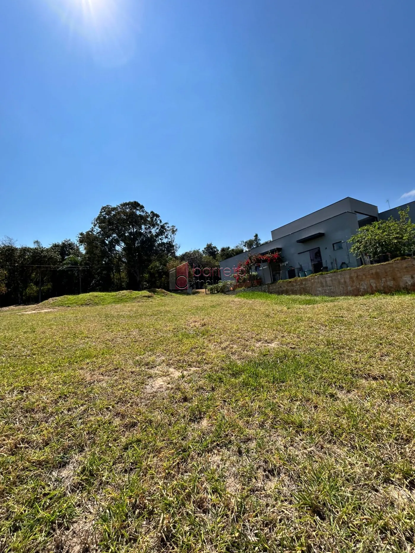TERRENO À VENDA NO CONDOMÍNIO COLINAS DE INHANDJARA EM ITUPEVA/SP