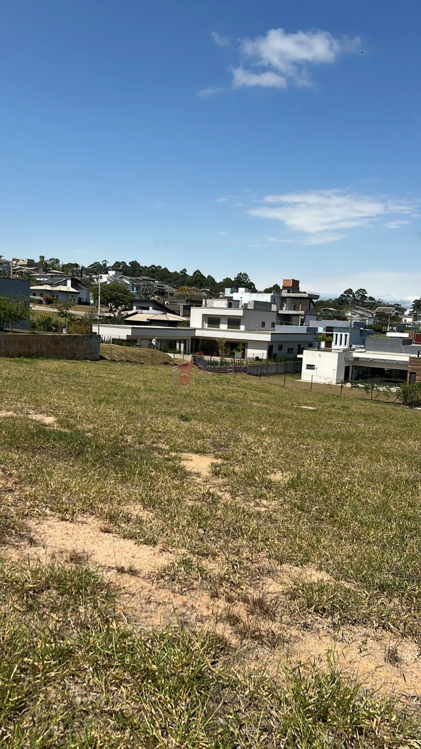 TERRENO À VENDA NO CONDOMÍNIO COLINAS DE INHANDJARA EM ITUPEVA/SP
