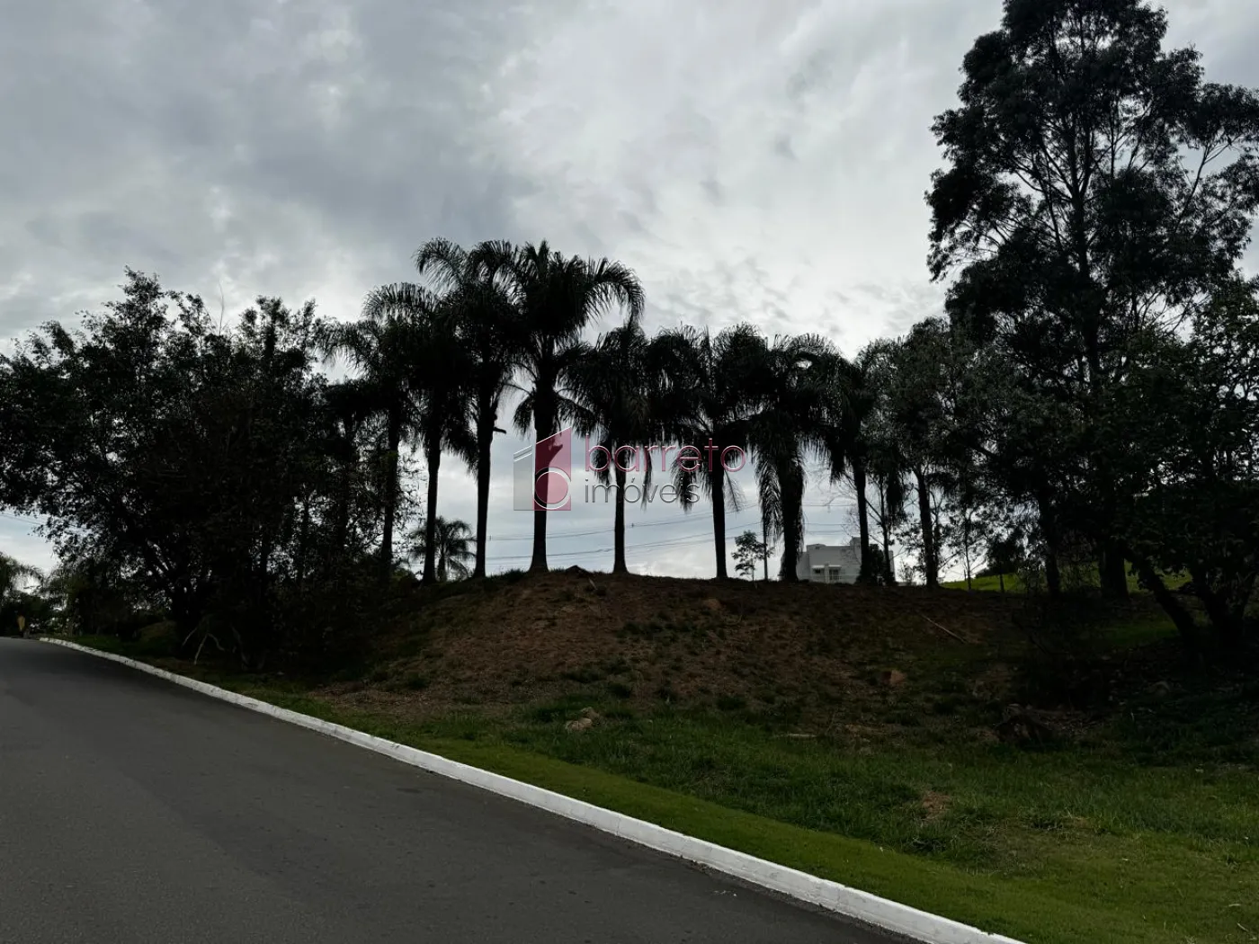 TERRENO PARA VENDA NO CONDOMÍNIO COLINAS DE INHANDJARA – ITUPEVA/SP