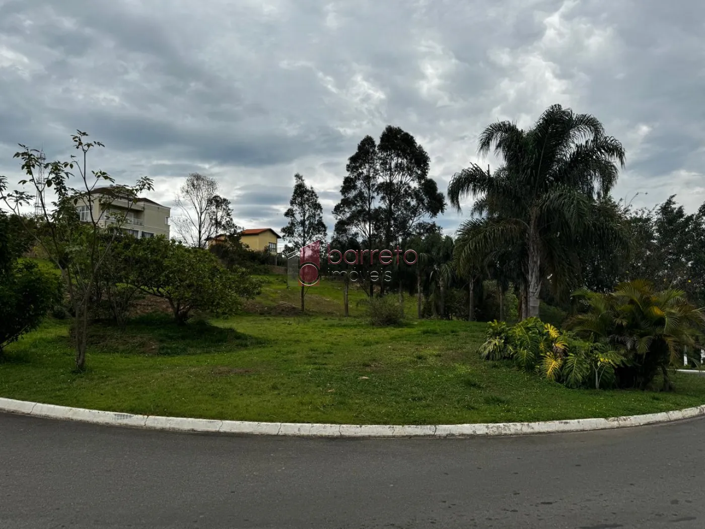 TERRENO PARA VENDA NO CONDOMÍNIO COLINAS DE INHANDJARA – ITUPEVA/SP