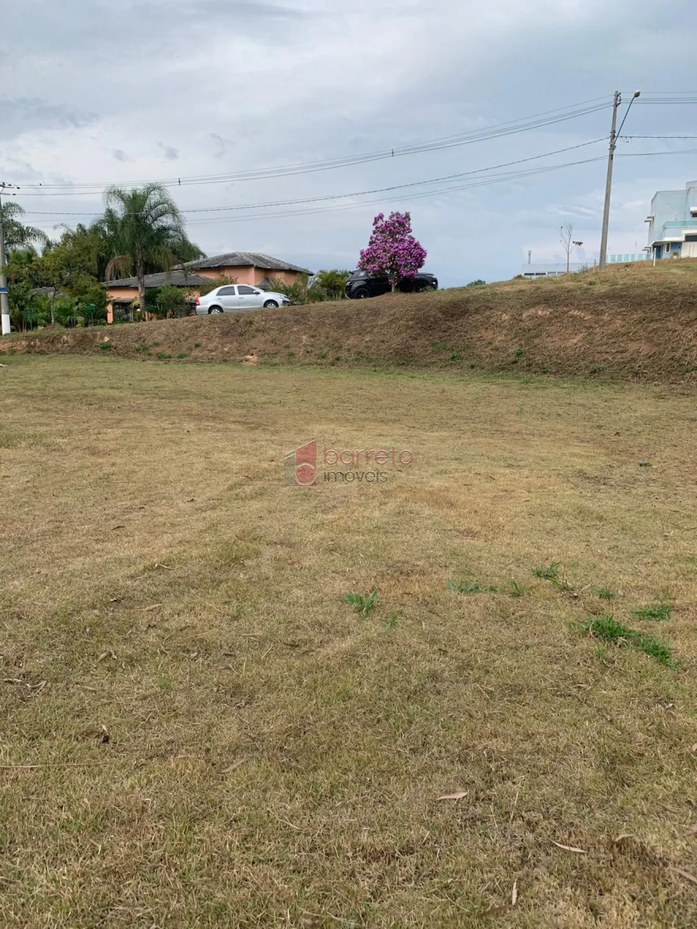 TERRENO PARA VENDA NO CONDOMÍNIO COLINAS DE INHANDJARA – ITUPEVA/SP