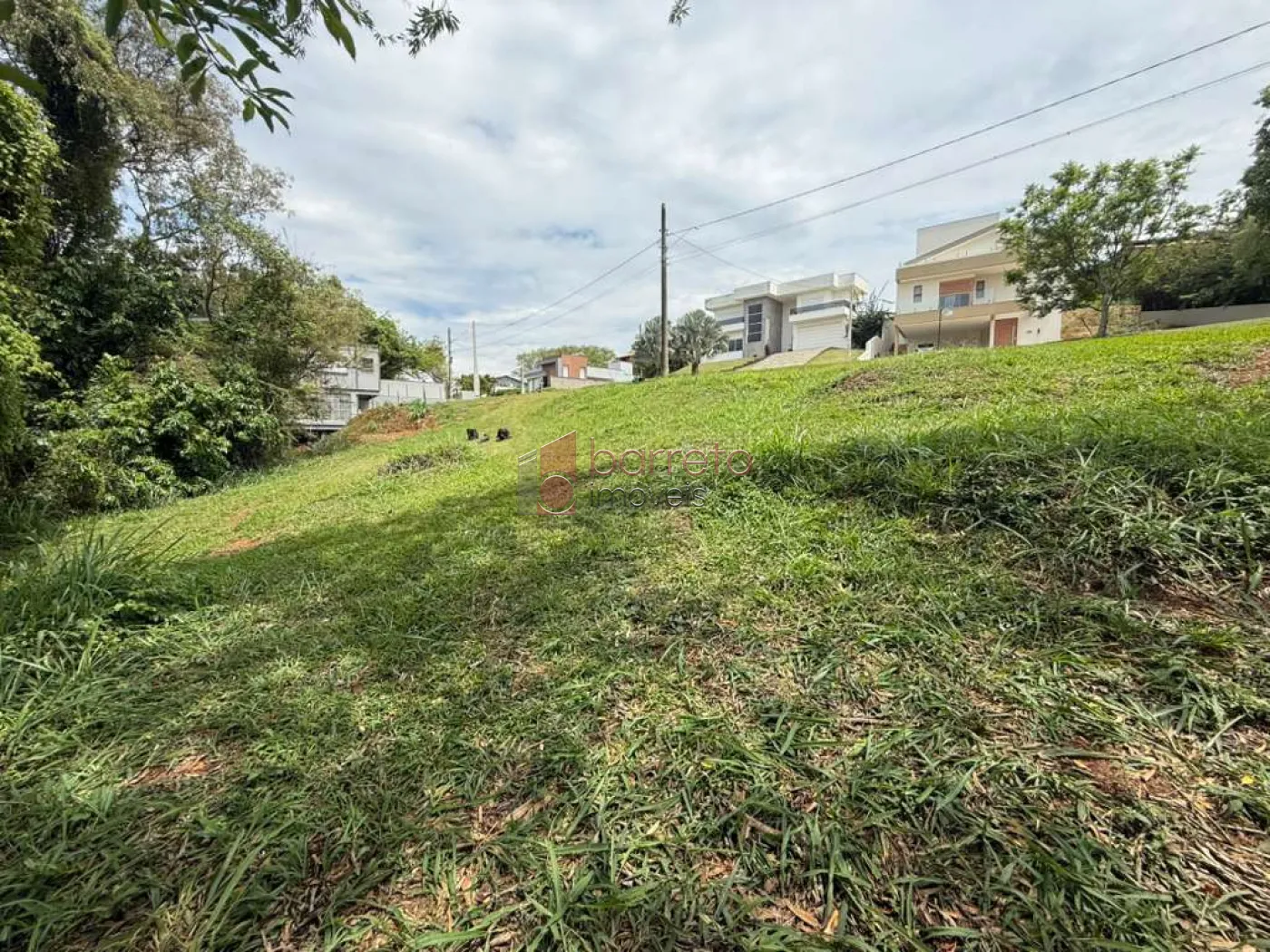TERRENO À VENDA NO CONDOMÍNIO TERRAS DE SANTA TERESA EM ITUPEVA/SP