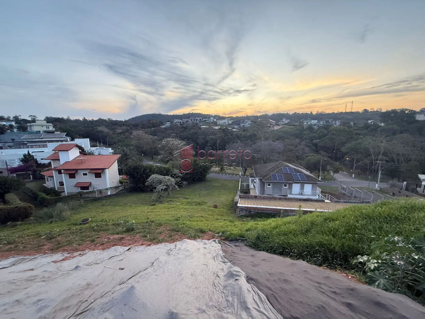TERRENO À VENDA NO CONDOMÍNIO RESIDENCIAL DOS LAGOS EM ITUPEVA/SP