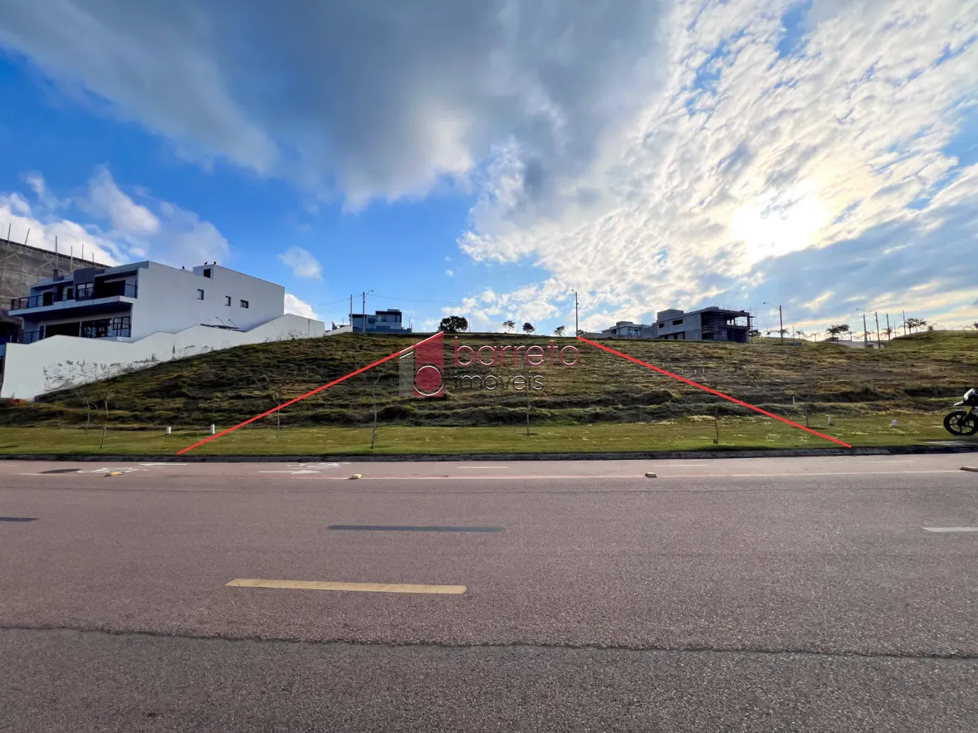 TERRENO À VENDA NO CONDOMÍNIO TERRAS DA ALVORADA EM JUNDIAÍ/SP