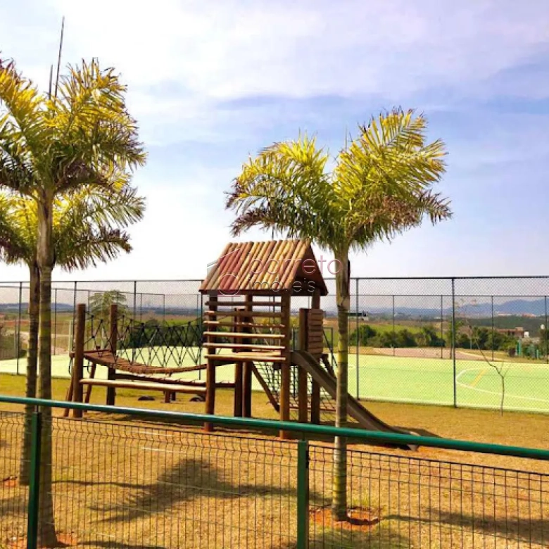 TERRENO PLANO À VENDA NO CONDOMÍNIO FAZENDA SERRA AZUL II EM ITUPEVA/SP