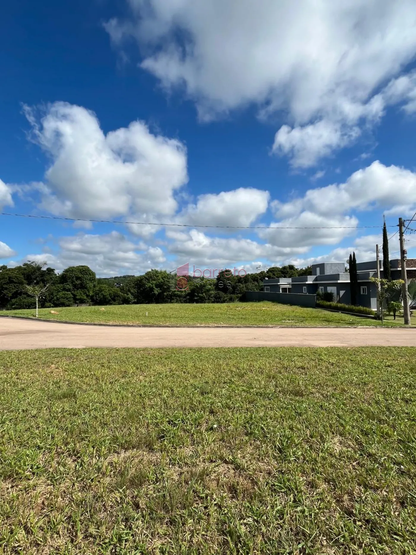 TERRENO À VENDA NO CONDOMÍNIO PARQUE DOS RESEDÁS – ITUPEVA/SP