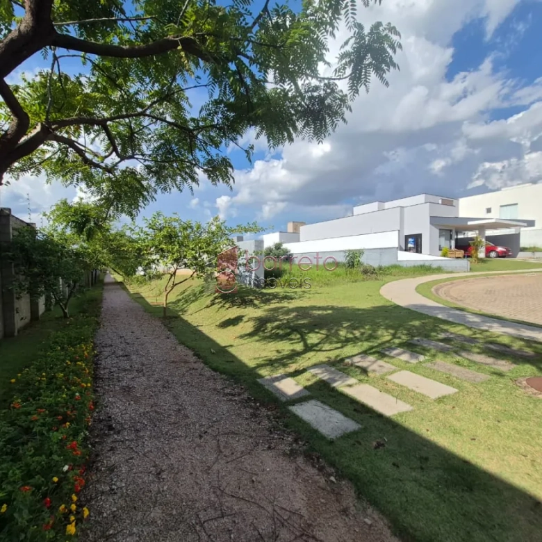 TERRENO À VENDA NO CONDOMÍNIO PECAN TOWN E COUNTRY EM ITUPEVA/SP