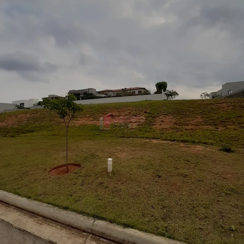 TERRENO PLANO À VENDA NO CONDOMÍNIO FAZENDA SERRA AZUL II EM ITUPEVA/SP