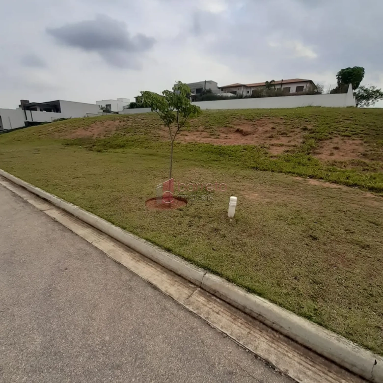 TERRENO PLANO À VENDA NO CONDOMÍNIO FAZENDA SERRA AZUL II EM ITUPEVA/SP
