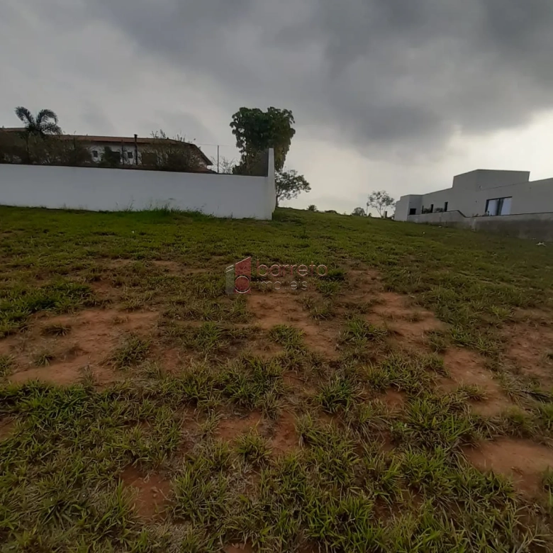 TERRENO PLANO À VENDA NO CONDOMÍNIO FAZENDA SERRA AZUL II EM ITUPEVA/SP