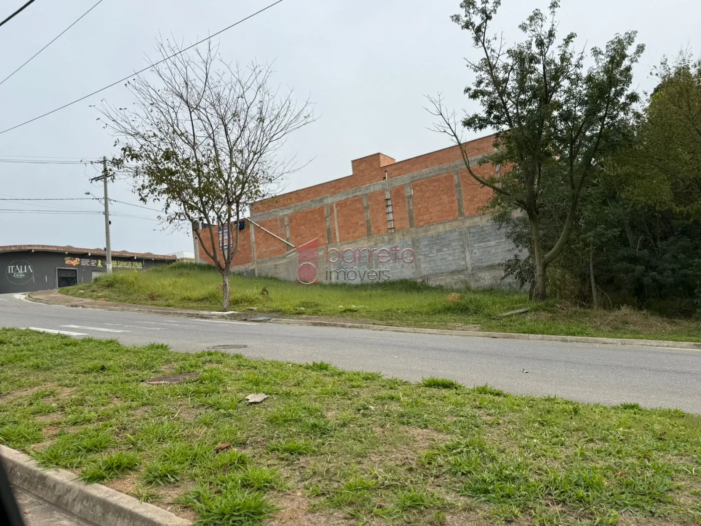 TERRENO DE ESQUINA À VENDA NO BAIRRO JARDIM ITÁLIA EM ITUPEVA/SP
