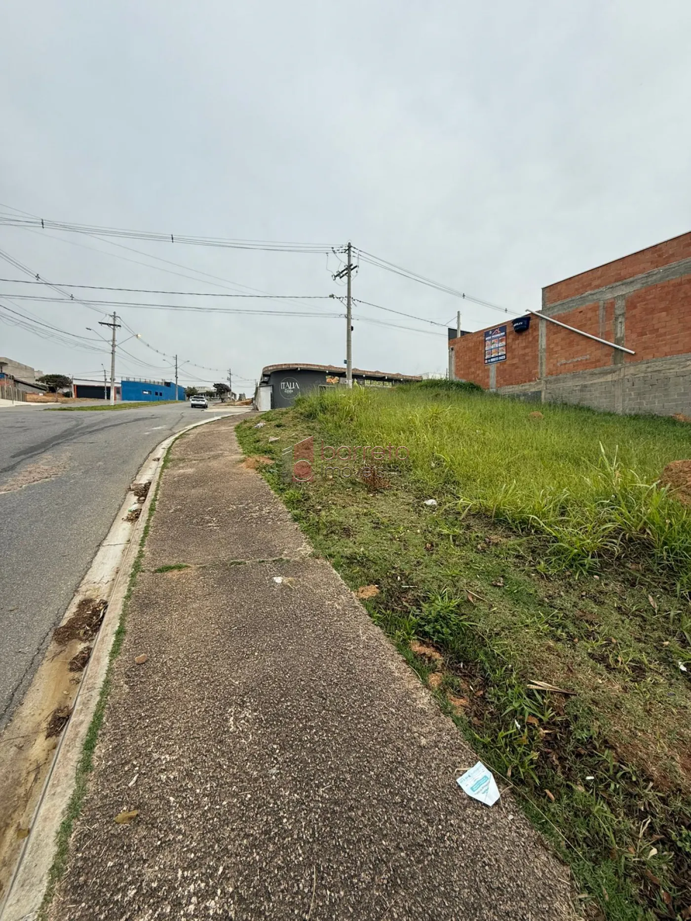 TERRENO DE ESQUINA À VENDA NO BAIRRO JARDIM ITÁLIA EM ITUPEVA/SP