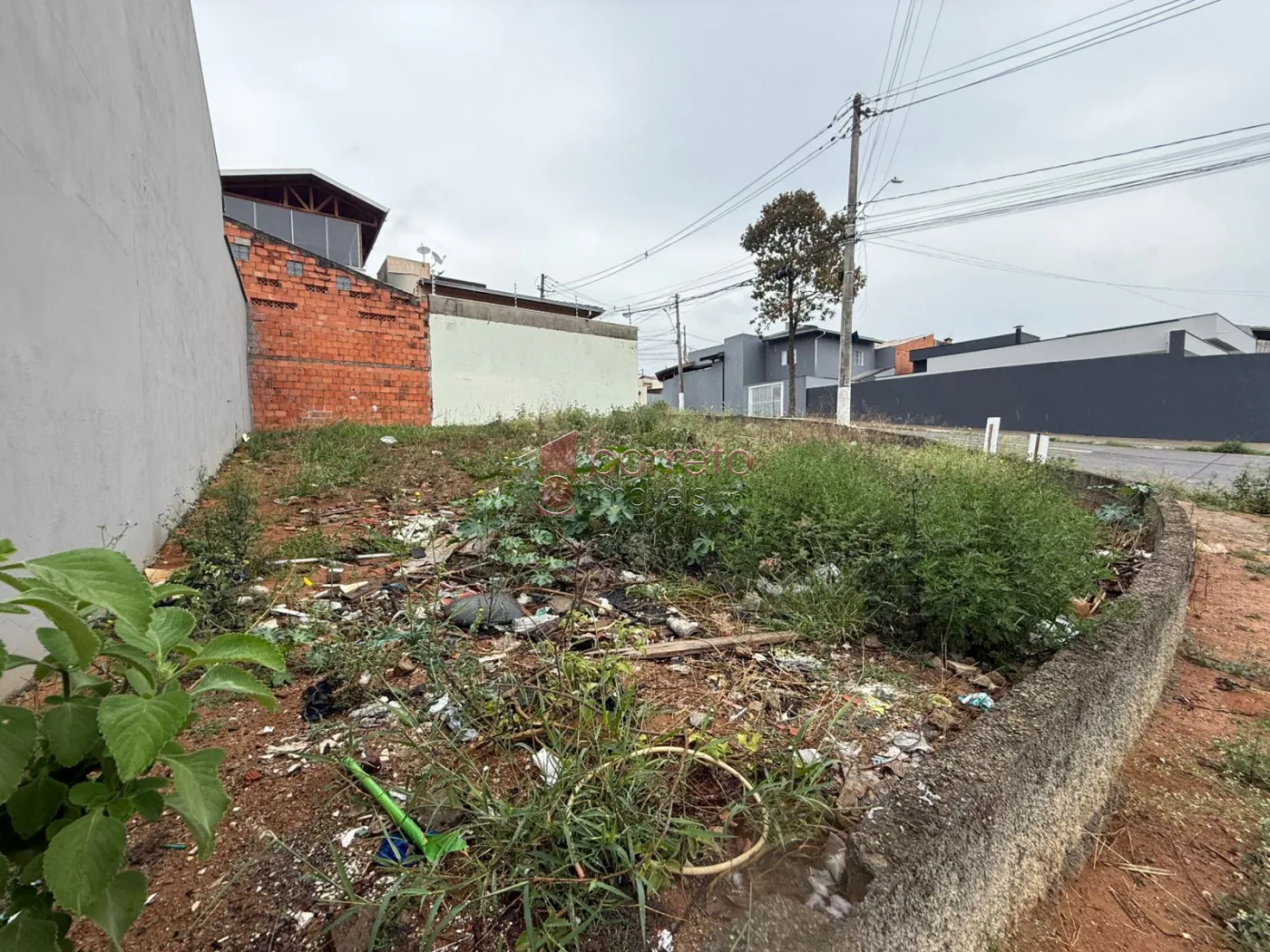 TERRENO DE ESQUINA À VENDA NO BAIRRO TERRA BRASILIS EM ITUPEVA/SP