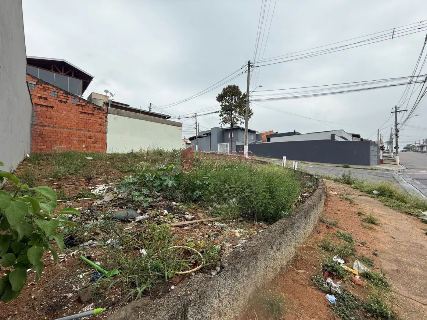 TERRENO DE ESQUINA À VENDA NO BAIRRO TERRA BRASILIS EM ITUPEVA/SP