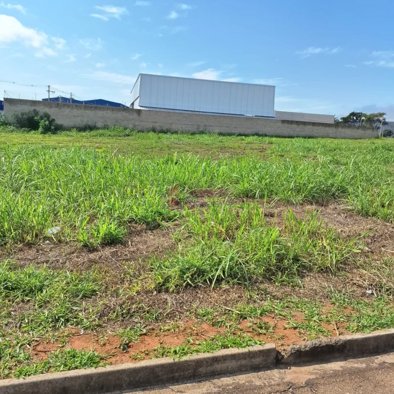 LOTES À VENDA NO CECON – CENTRO EMPRESARIAL E COMERCIAL NO BAIRRO DA CONCÓRDIA II – JACARÉ – CABREÚVA/SP