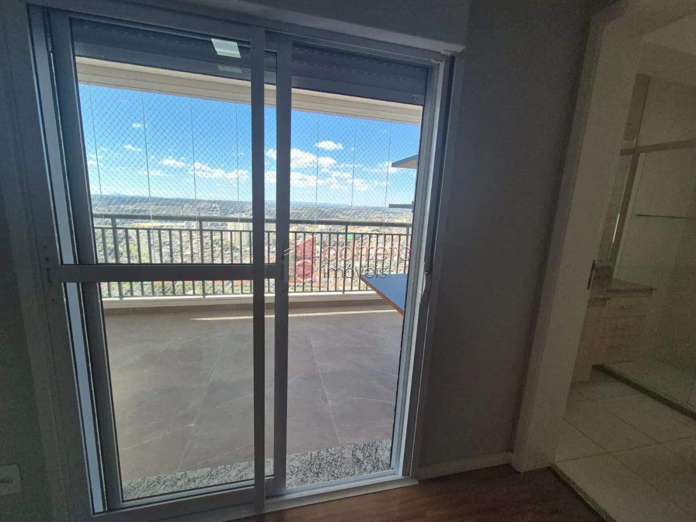 COBERTURA PARA LOCAÇÃO E VENDA NO EDIFÍCIO ALTA VISTA – JUNDIAÍ/SP