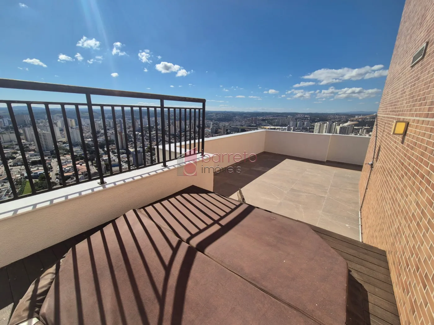 COBERTURA PARA LOCAÇÃO E VENDA NO EDIFÍCIO ALTA VISTA – JUNDIAÍ/SP