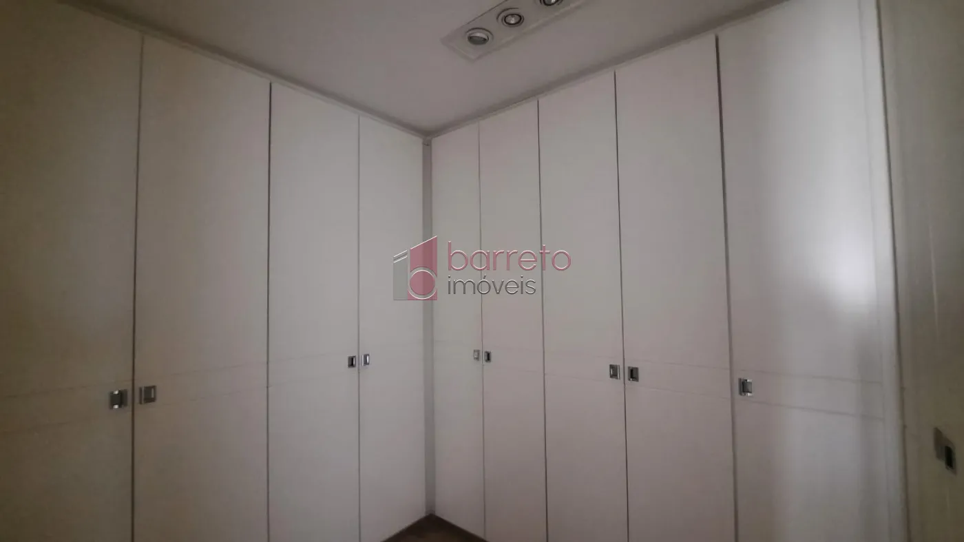 COBERTURA ESTILO DUPLEX PARA VENDA E LOCAÇÃO NO CONDOMÍNIO MAISON CLASSIC – JUNDIAÍ/SP