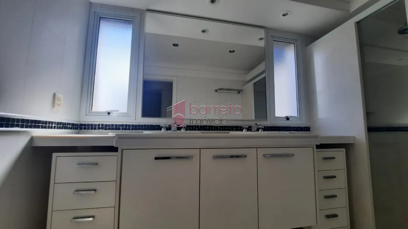COBERTURA ESTILO DUPLEX PARA VENDA E LOCAÇÃO NO CONDOMÍNIO MAISON CLASSIC – JUNDIAÍ/SP