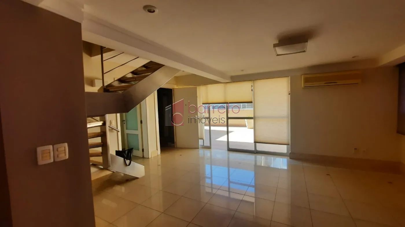 COBERTURA ESTILO DUPLEX PARA VENDA E LOCAÇÃO NO CONDOMÍNIO MAISON CLASSIC – JUNDIAÍ/SP