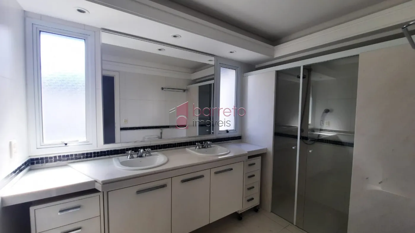 COBERTURA ESTILO DUPLEX PARA VENDA E LOCAÇÃO NO CONDOMÍNIO MAISON CLASSIC – JUNDIAÍ/SP