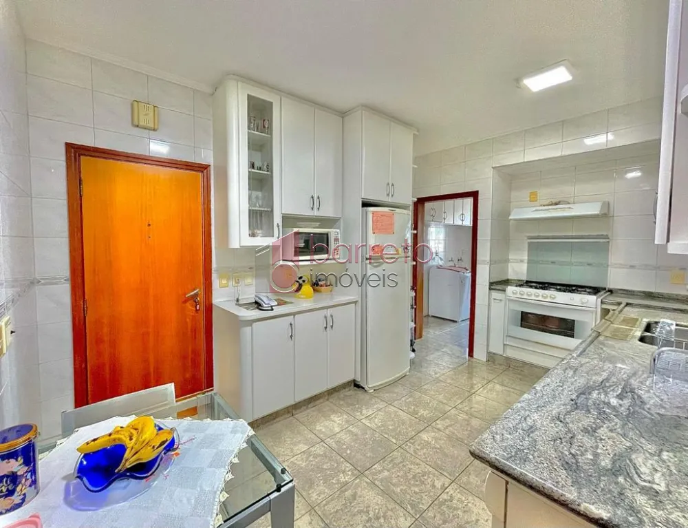 APARTAMENTO À VENDA NO CONDOMÍNIO SERRA DOS CRISTAIS EM JUNDIAÍ/SP