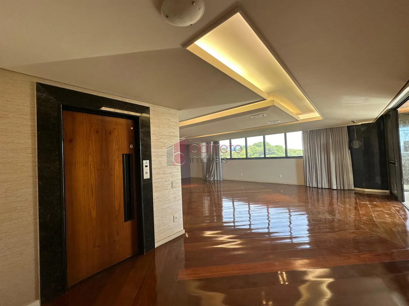 EXCLUSIVO APARTAMENTO PARA LOCAÇÃO E VENDA, EDIFÍCIO PORTAL DO ANHANGABAÚ, JUNDIAÍ