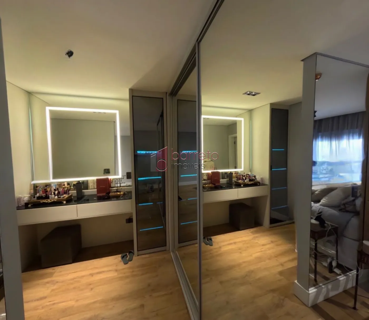 APARTAMENTO À VENDA NO CONDOMÍNIO ALTA VISTA EM JUNDIAÍ/SP