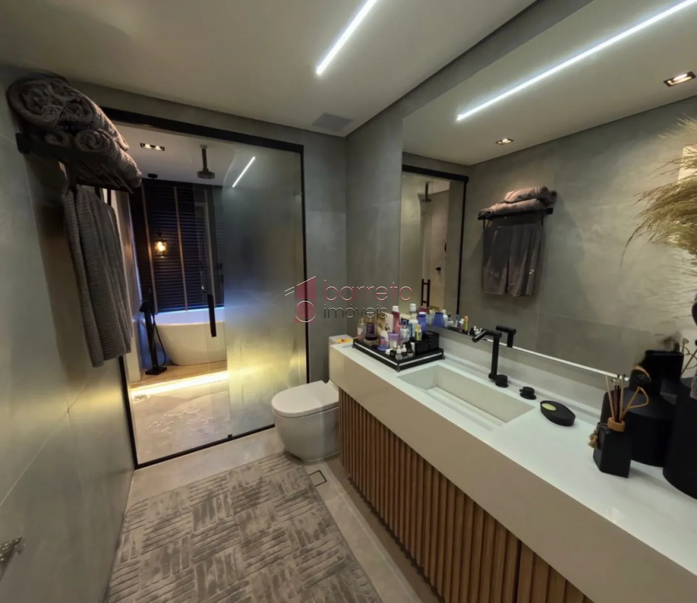 APARTAMENTO À VENDA NO CONDOMÍNIO ALTA VISTA EM JUNDIAÍ/SP
