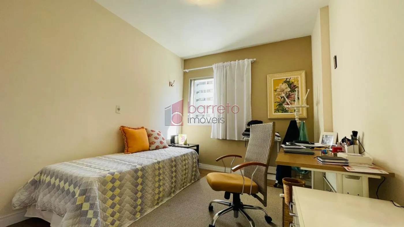 APARTAMENTO À VENDA NO EDÍFICIO BARONEZA NO CENTRO DE JUNDIAÍ/SP