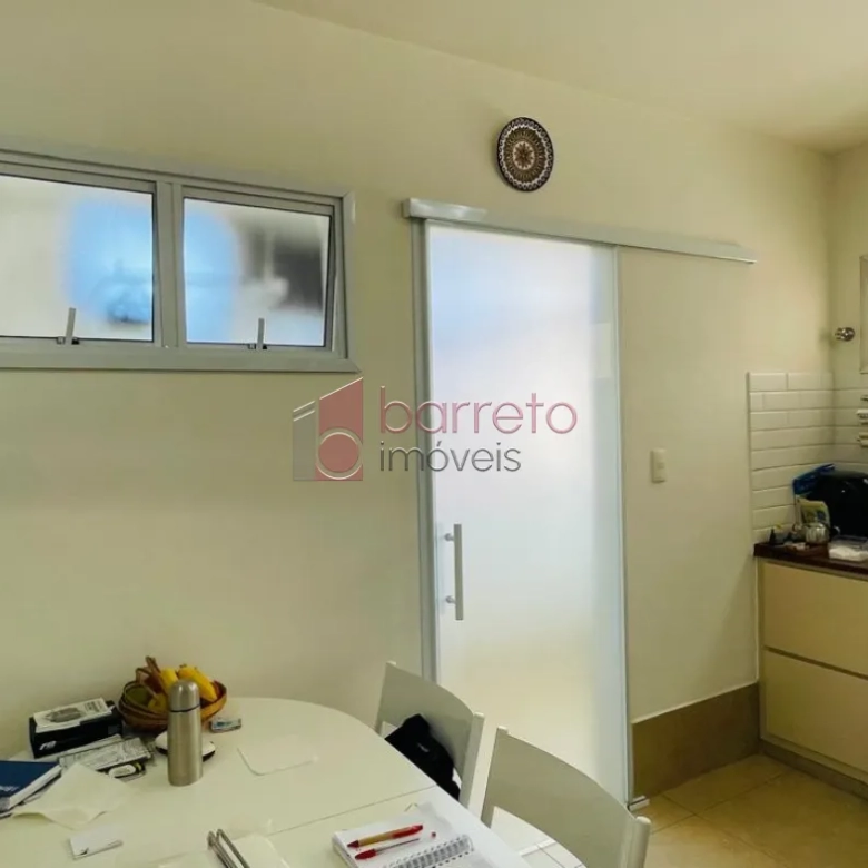 APARTAMENTO À VENDA NO EDÍFICIO BARONEZA NO CENTRO DE JUNDIAÍ/SP