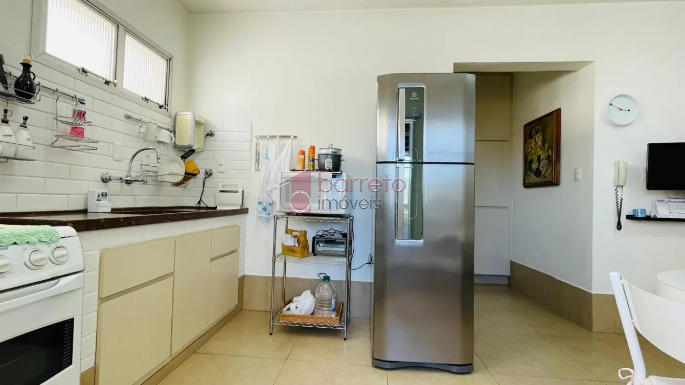 APARTAMENTO À VENDA NO EDÍFICIO BARONEZA NO CENTRO DE JUNDIAÍ/SP