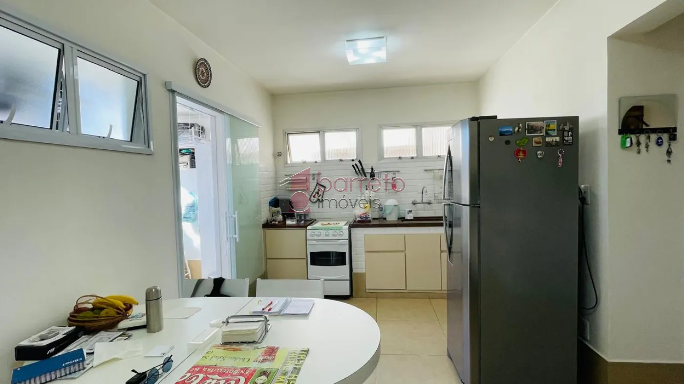 APARTAMENTO À VENDA NO EDÍFICIO BARONEZA NO CENTRO DE JUNDIAÍ/SP