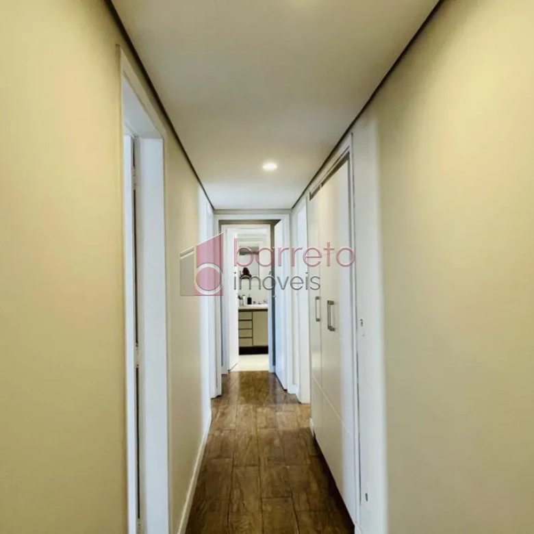 APARTAMENTO À VENDA NO EDÍFICIO BARONEZA NO CENTRO DE JUNDIAÍ/SP