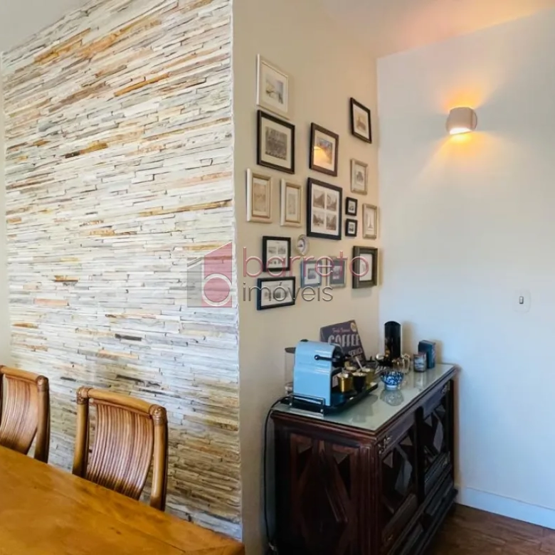 APARTAMENTO À VENDA NO EDÍFICIO BARONEZA NO CENTRO DE JUNDIAÍ/SP