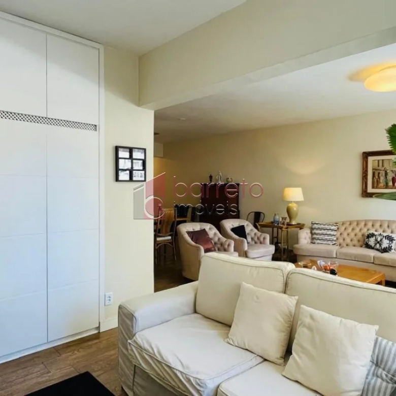 APARTAMENTO À VENDA NO EDÍFICIO BARONEZA NO CENTRO DE JUNDIAÍ/SP