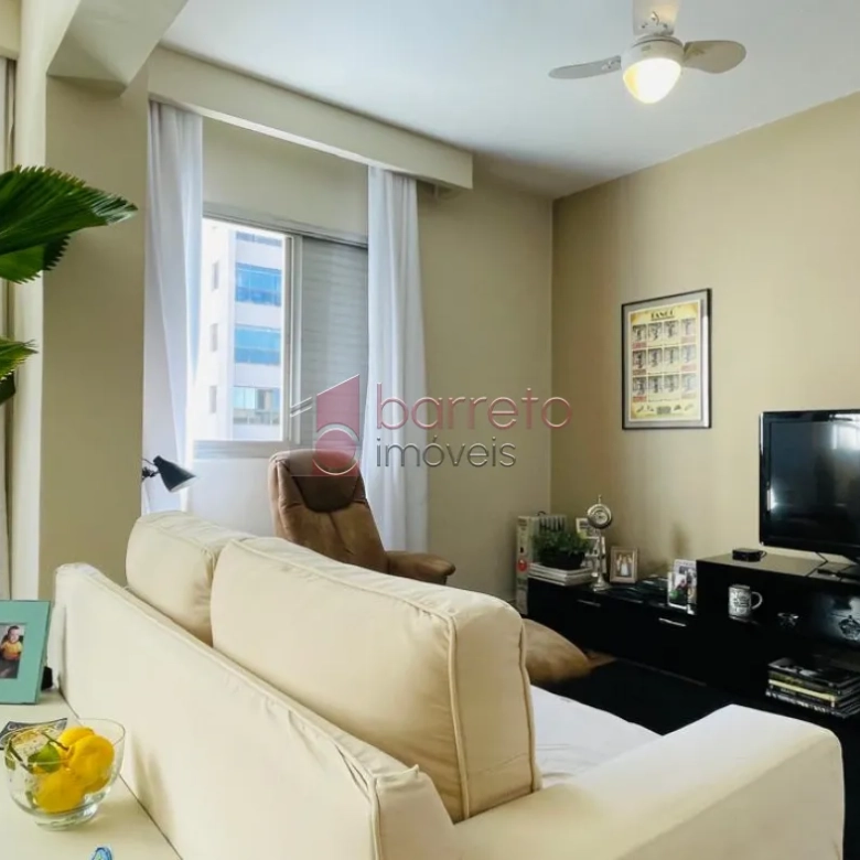 APARTAMENTO À VENDA NO EDÍFICIO BARONEZA NO CENTRO DE JUNDIAÍ/SP