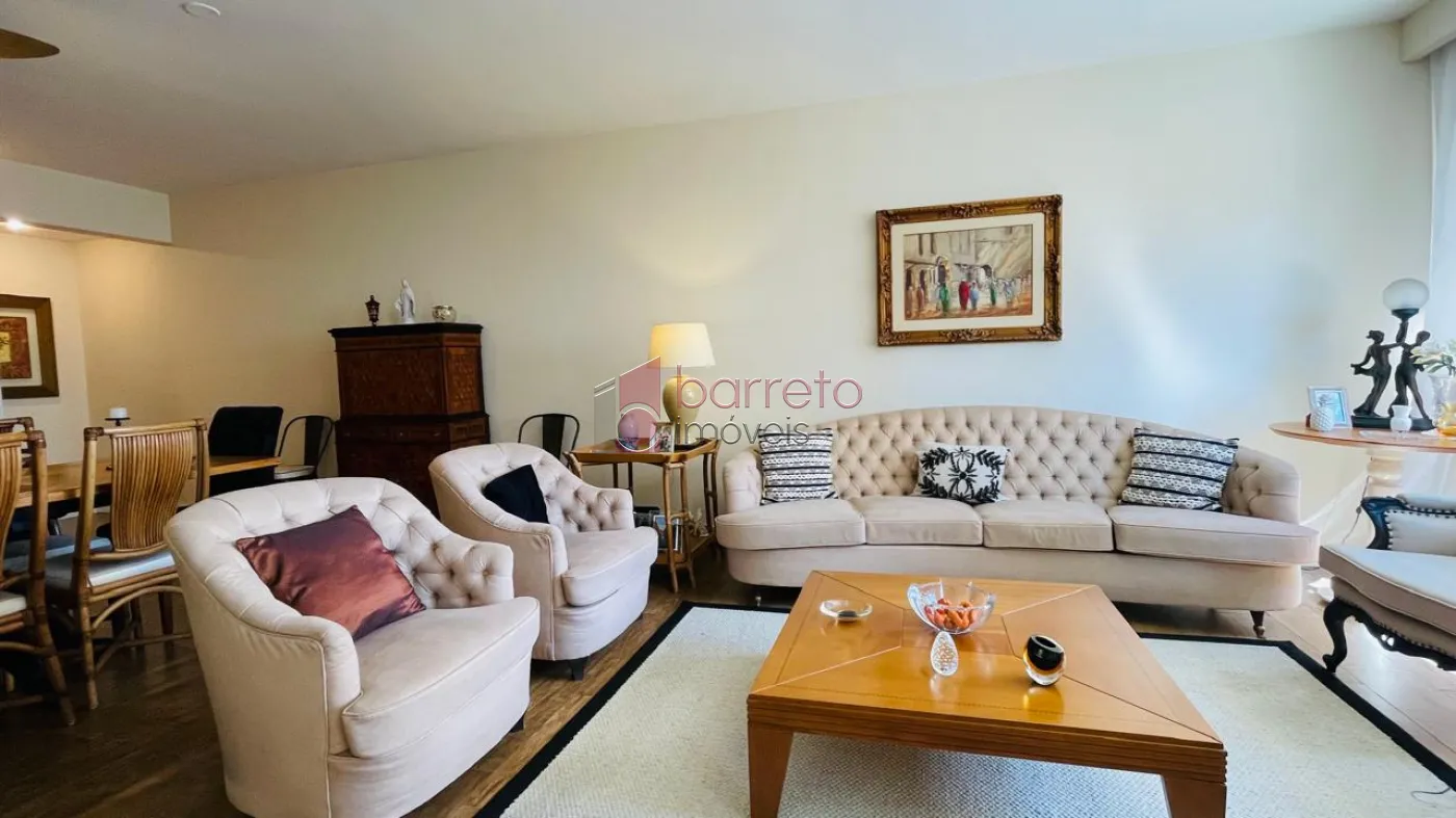 APARTAMENTO À VENDA NO EDÍFICIO BARONEZA NO CENTRO DE JUNDIAÍ/SP