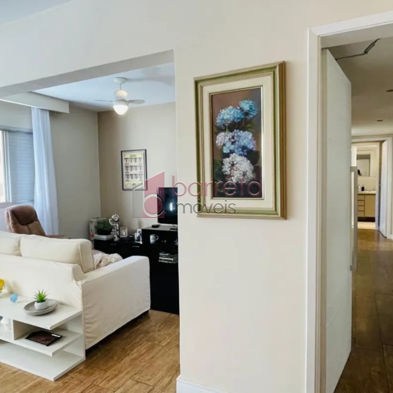 APARTAMENTO À VENDA NO EDÍFICIO BARONEZA NO CENTRO DE JUNDIAÍ/SP