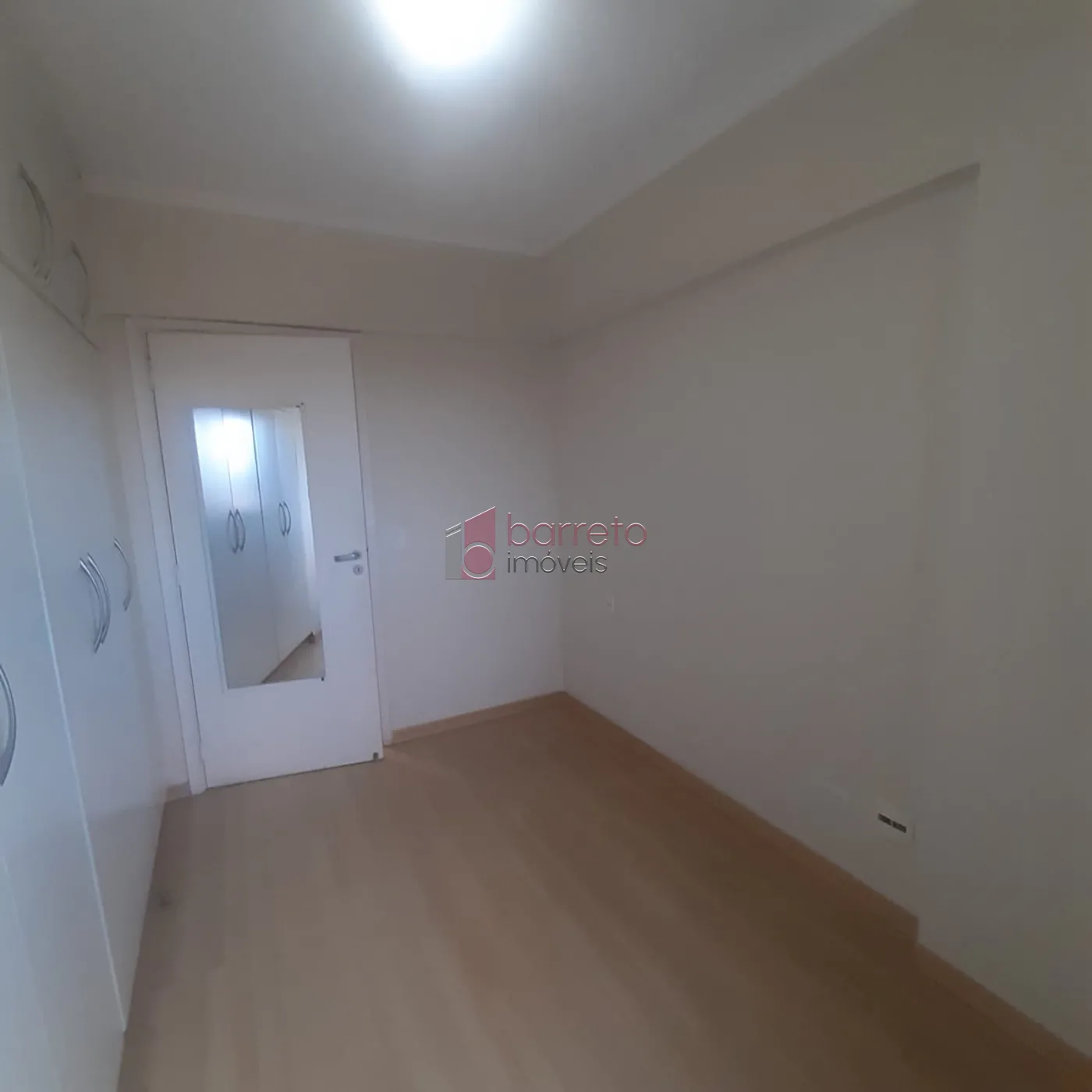 APARTAMENTO À VENDA NO CONDOMÍNIO CONCORDE EM JUNDIAÍ/SP