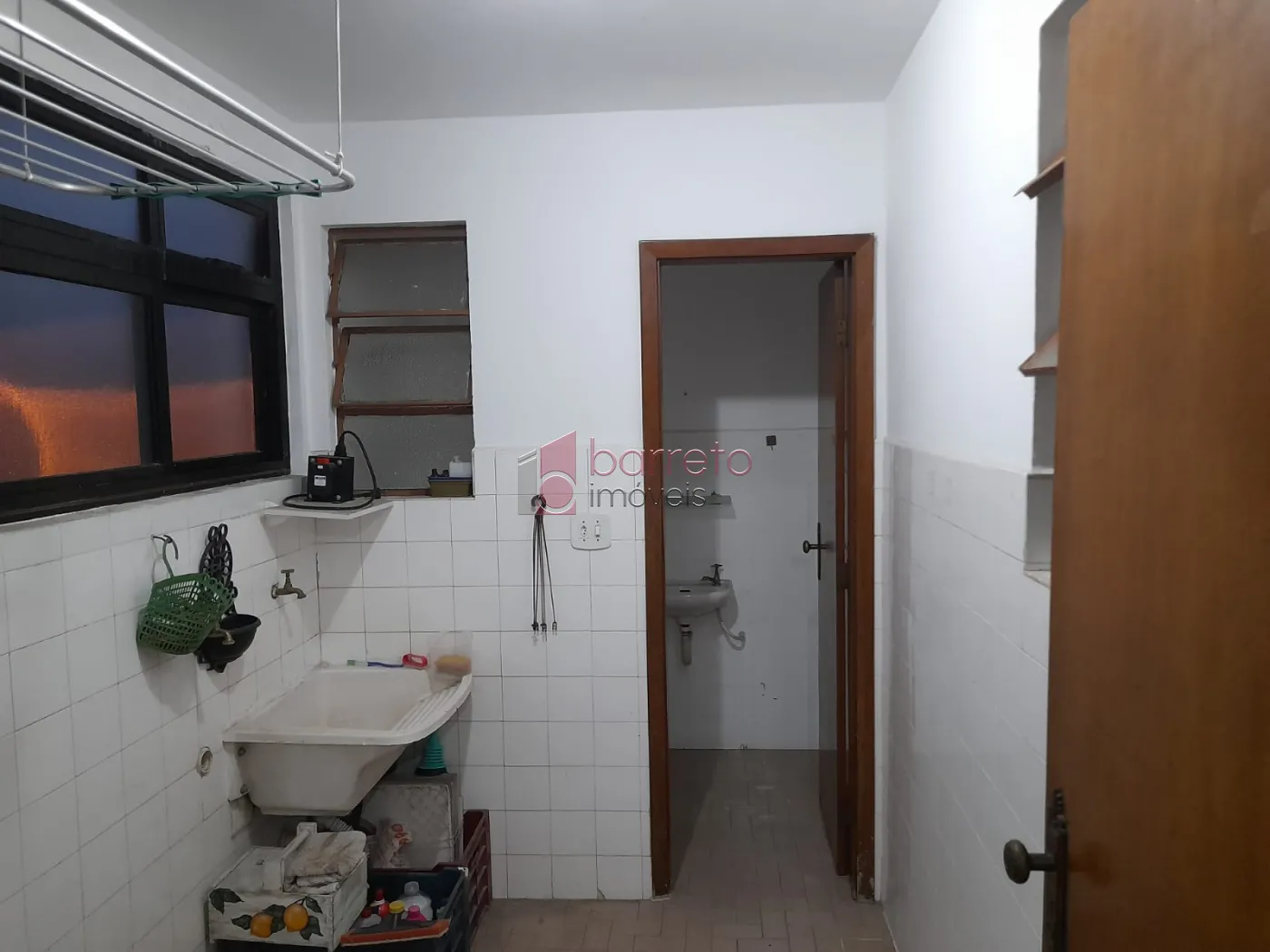 APARTAMENTO COM 03 QUARTOS À VENDA NO EDIFÍCIO JARDIM FIGUEIRAS NO CENTRO DE JUNDIAÍ/SP