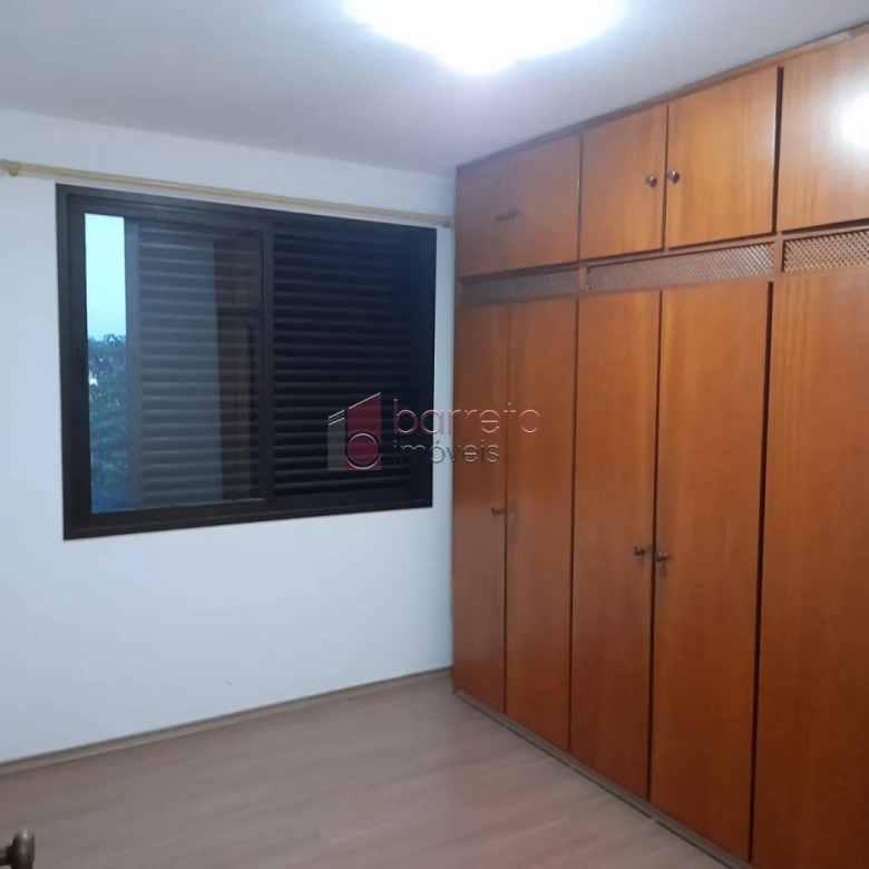 APARTAMENTO COM 03 QUARTOS À VENDA NO EDIFÍCIO JARDIM FIGUEIRAS NO CENTRO DE JUNDIAÍ/SP